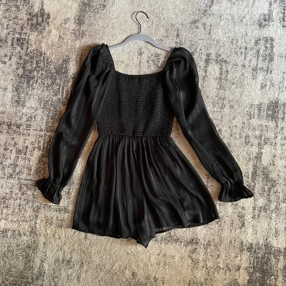 Abercrombie and Fitch Romper - Picture 2 of 5